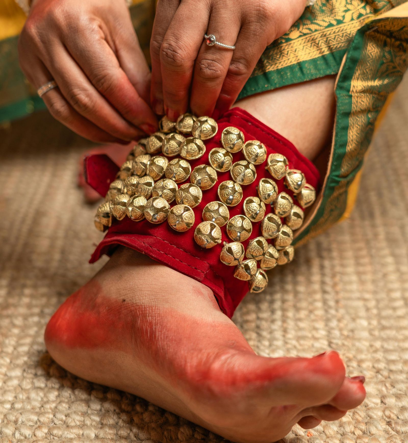 A leg of a women tying leg chain 