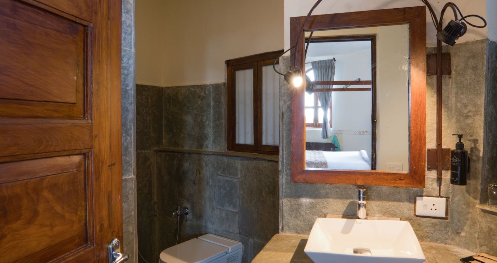 Family Suite Bathroom