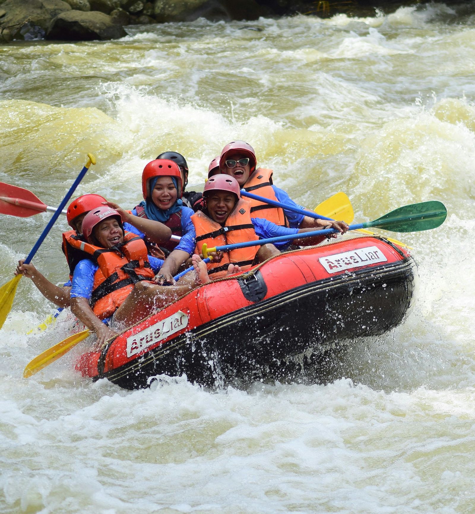 Team Building activities in rishikesh [Rafting in rishikesh]