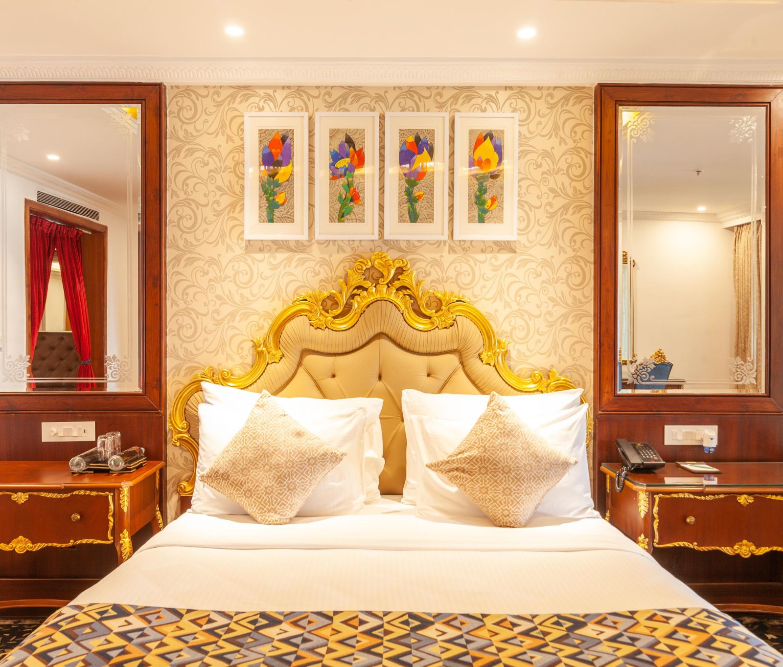 frontal view of the king size bed -  Mayfair Lake Resort, Raipur