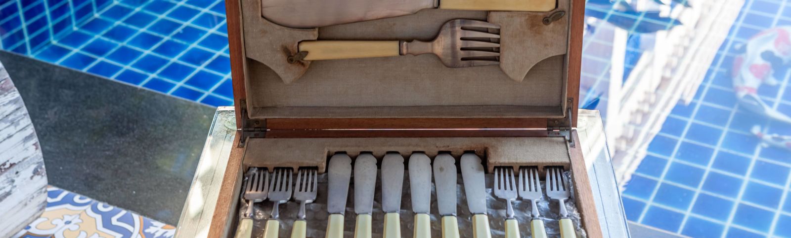 antiques on a table 00 - Mayfair Palm Beach Resort, Gopalpur-on-Sea