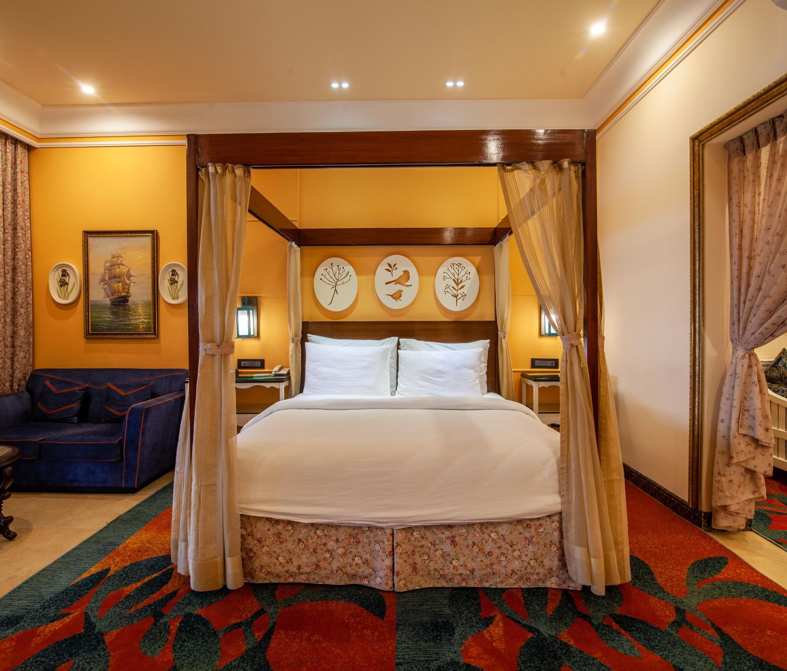 frontal view of the king size bed - Mayfair Palm Beach Resort, Gopalpur-on-Sea