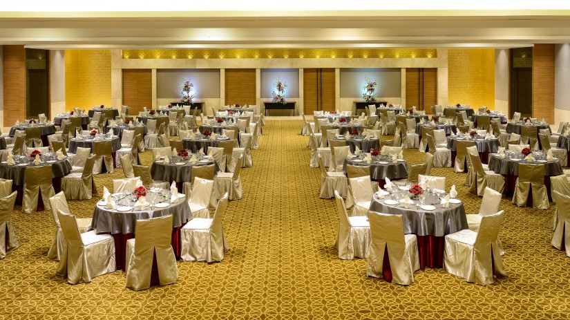 Round Table Setting - Convention at Hotel Daspalla Hyderabad 2