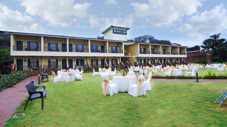 seating arrangements in the garden at Rahi Forest View