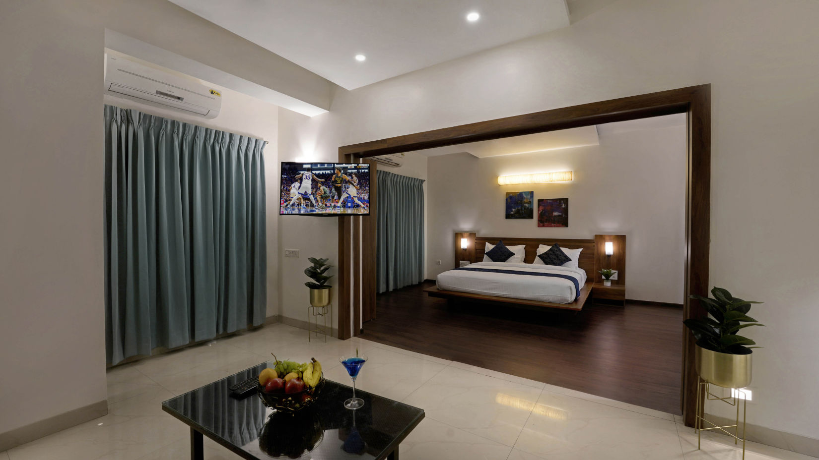 Hotel Ekaa Keys by Rivido, Kudlu Gate - the attached living area along with the bedroom at the suite 2