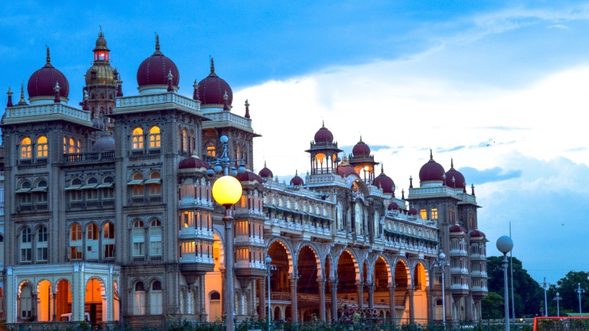 exterior facade of mysore palace