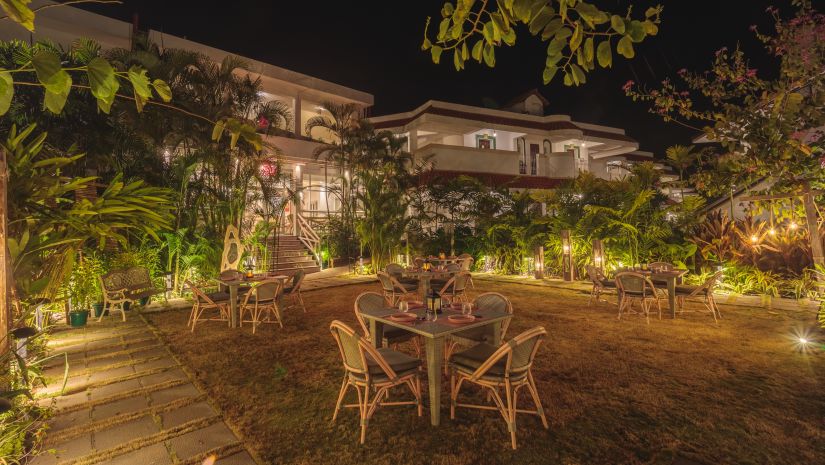 Candle light romantic dinner in Goa - pan-asian restaurant in goa at heritage village resort and spa