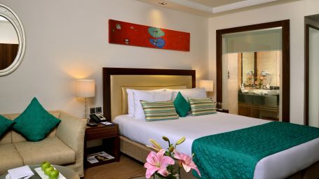 Rooms in Lucknow, Golden Tulip, Hotel near Charbagh Railway Station