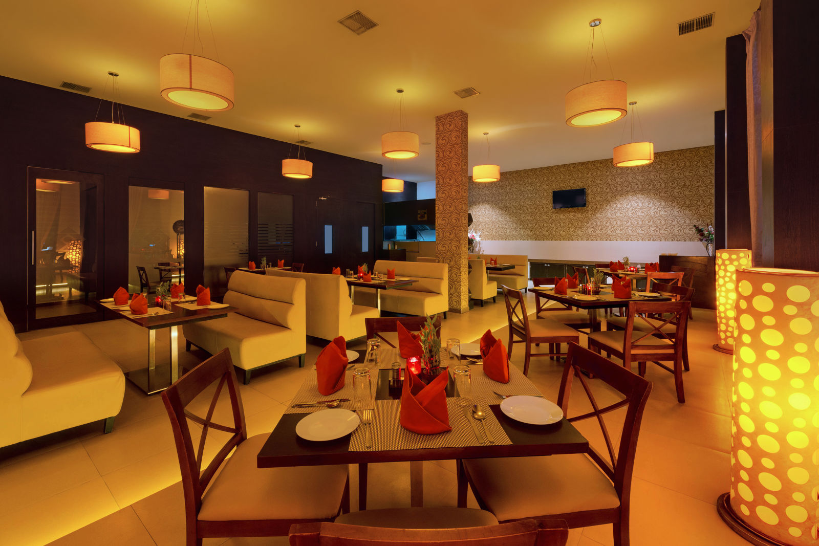 Southern Spice restaurant at Hotel SRM tuticorin, Restaurant in Tuticorin