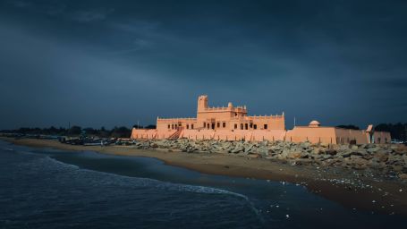 The Dansborg Fort overlooks the beach in the evening - Places to visit in Tharangambadi