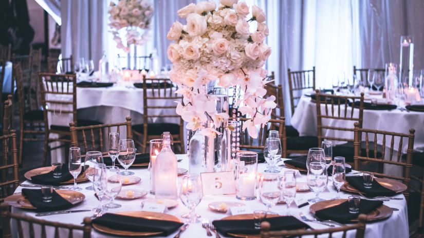 Image of a decorated table in a banquet hall