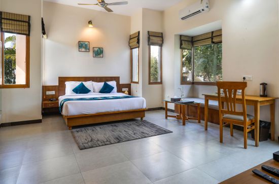 alt-text whirlpool room - Corbett Panorama Resort, Ramnagar