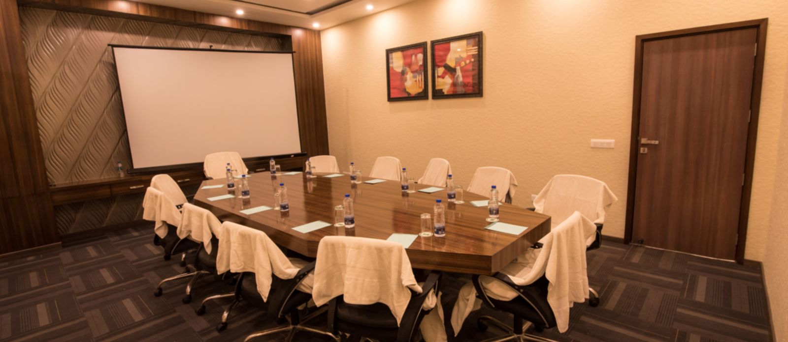 boardroom and conference hall at Le ROI Digha Hotel West Bengal showcasing a spacious area to conduct events5