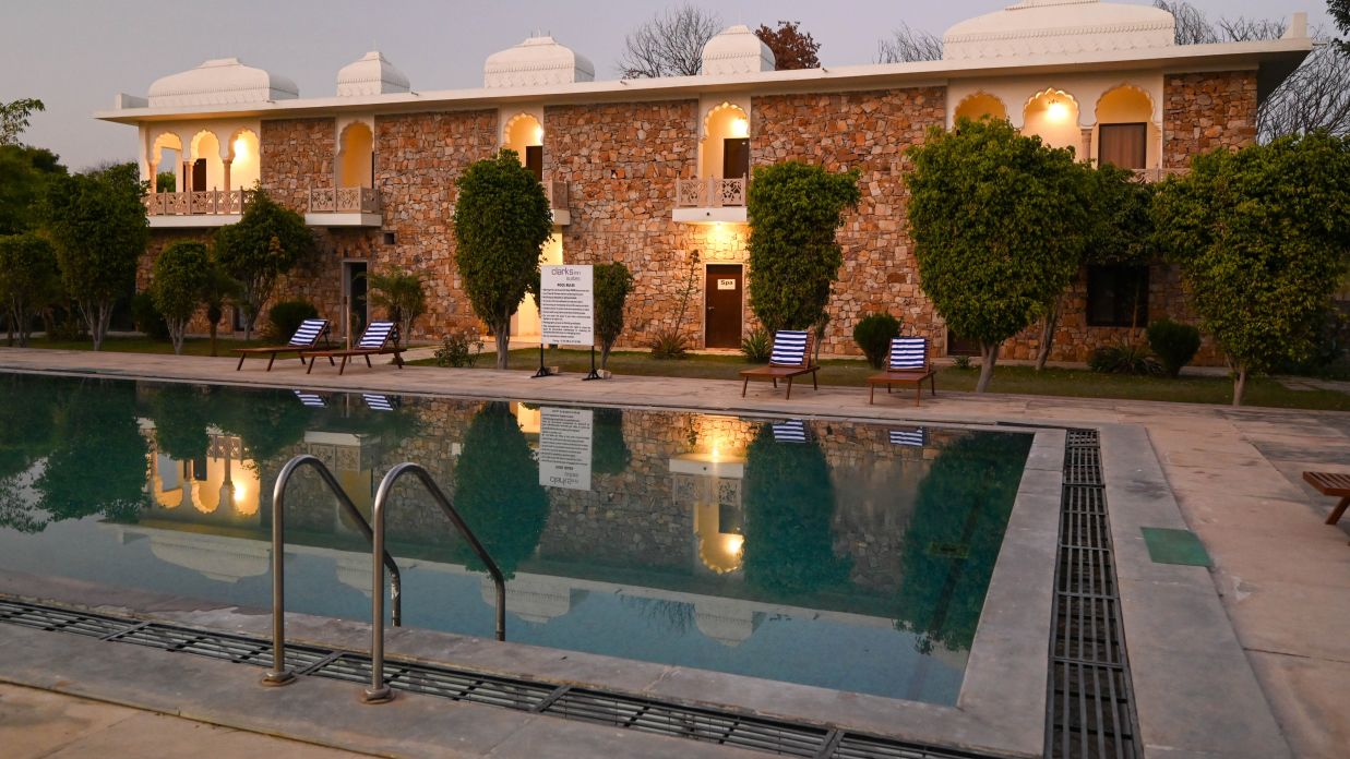 Swimming pool at Clarks Inn Suites, Ranthambore