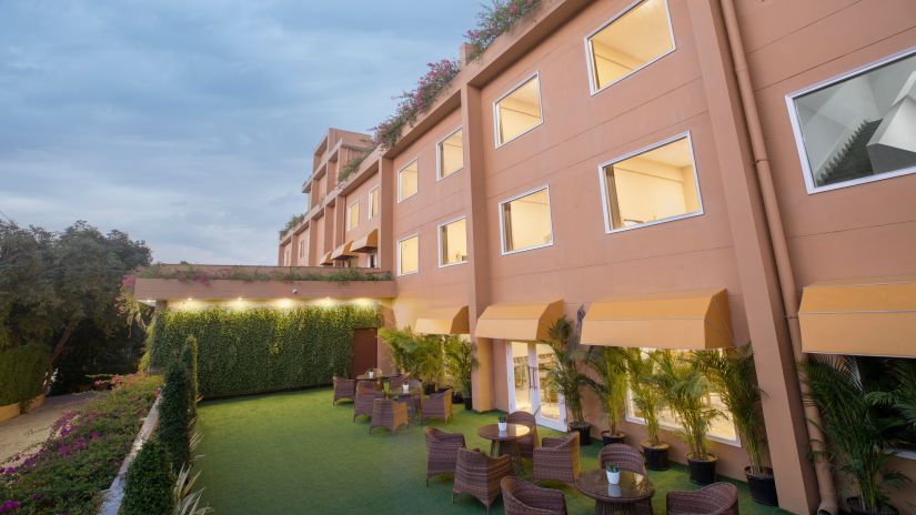 Hotels for Holi in Mathura, best hotel in Mathura a 19