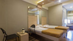 Comfort Deluxe AC Rooms at Hotel Sandhya Residency Bangalore