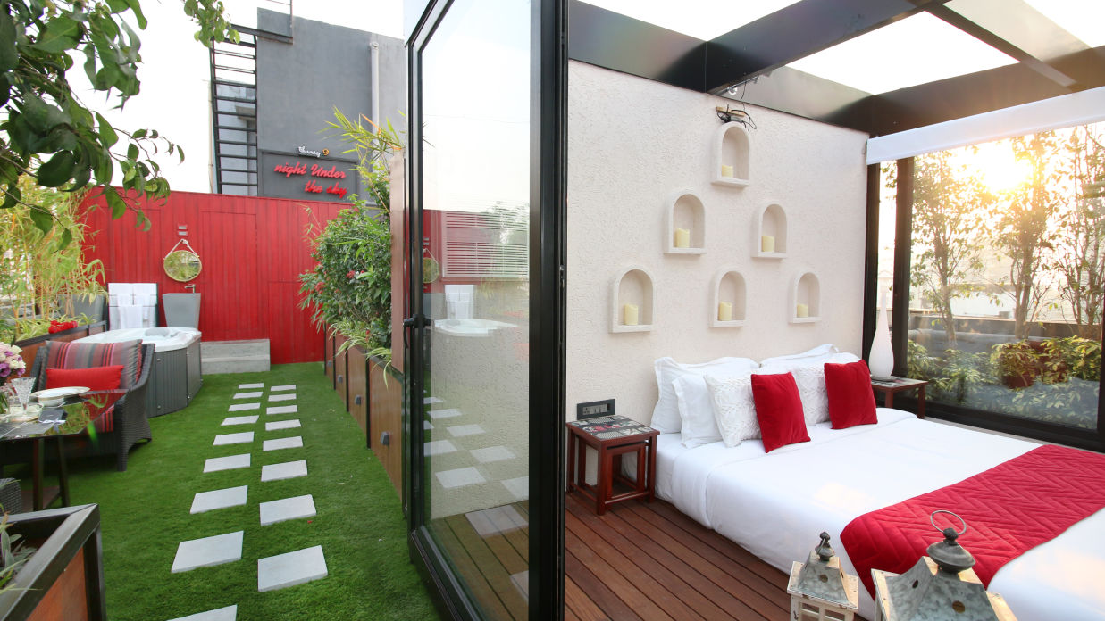 Romantic stay at Theory9 Premium Service Apartments Bandra, best staycation in mumbai 2