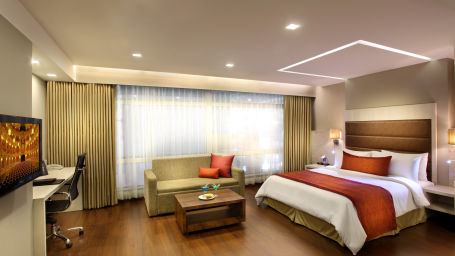 Premiere Suite at Mahagun Sarovar Portico Vaishali, rooms in ghaziabad 2