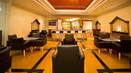 Bars in Lucknow,Theka Bar At The Piccadily, Hotel with Bar in Lucknow 8