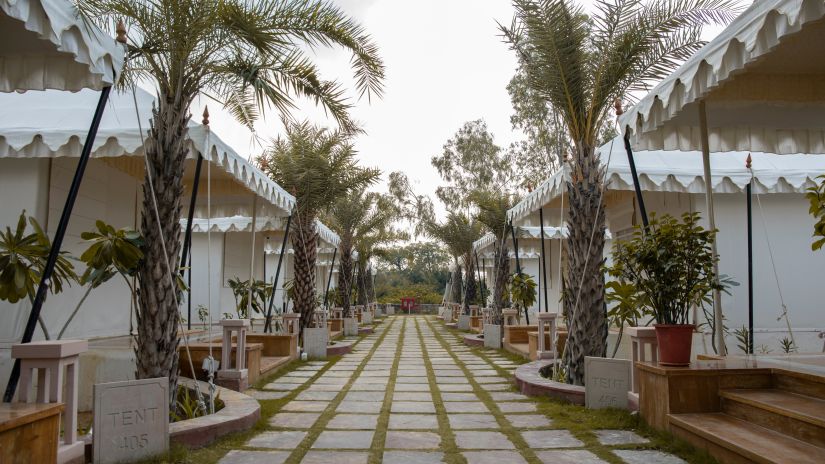 The exterior of our tent suites in Pushkar and the interconnecting path  