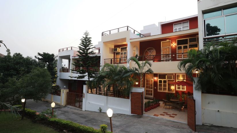 The facade of the building during daytime 2 - Lamrin Boutique Cottages Rishikesh