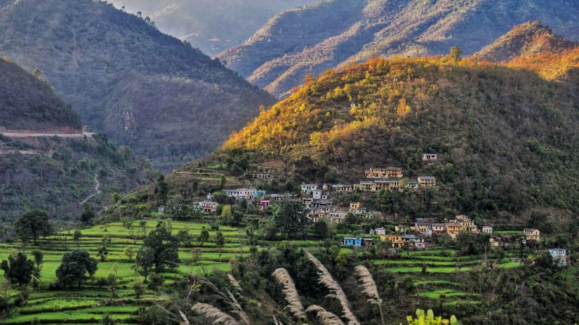 A picturesque view of the hills and grasslands at Rishikesh