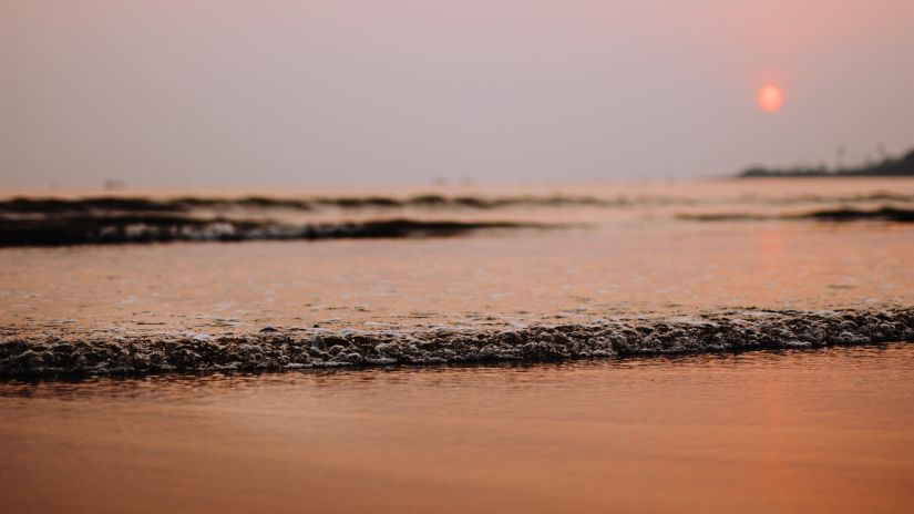 Versova beach looks picturesque during sunset