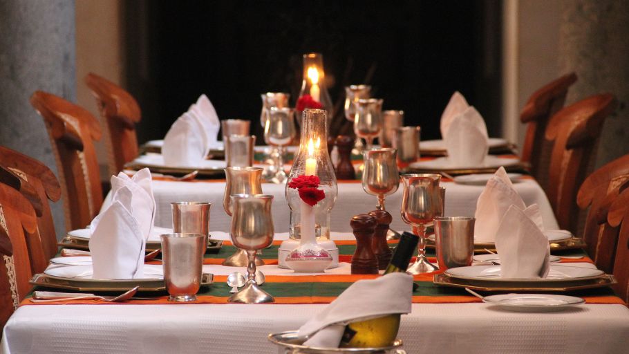 Dining arrangement at Kalyana Kottagai - Chidambara Vilas