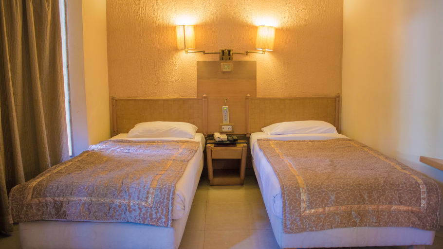 Hotel Orchard, Pune Pune Deluxe Rooms 1