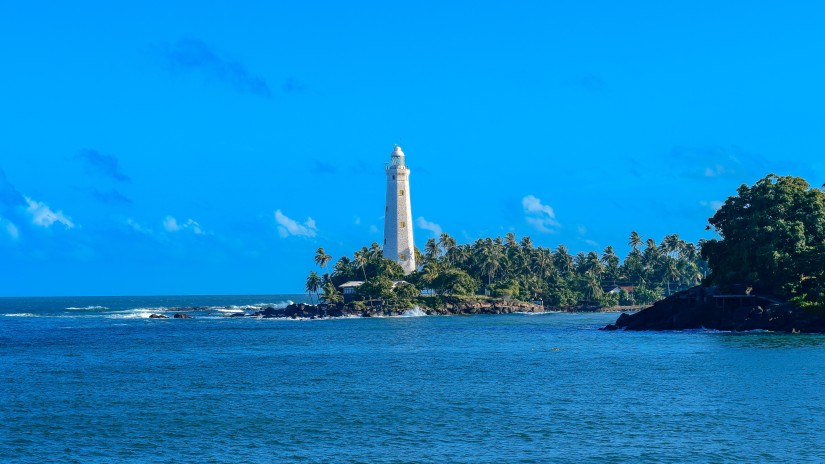 Owl and the Pussycat Hotel in Galle - Dondra lighthouse overlooks the sea