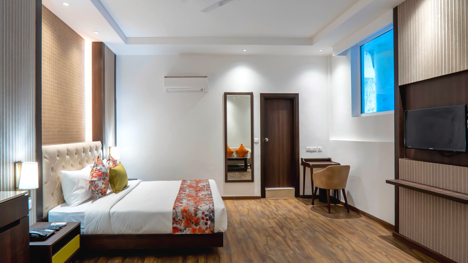 Premium Rooms at Hotel Le ROI Lake View Koti for a cosy stay along with various in-room amenities3