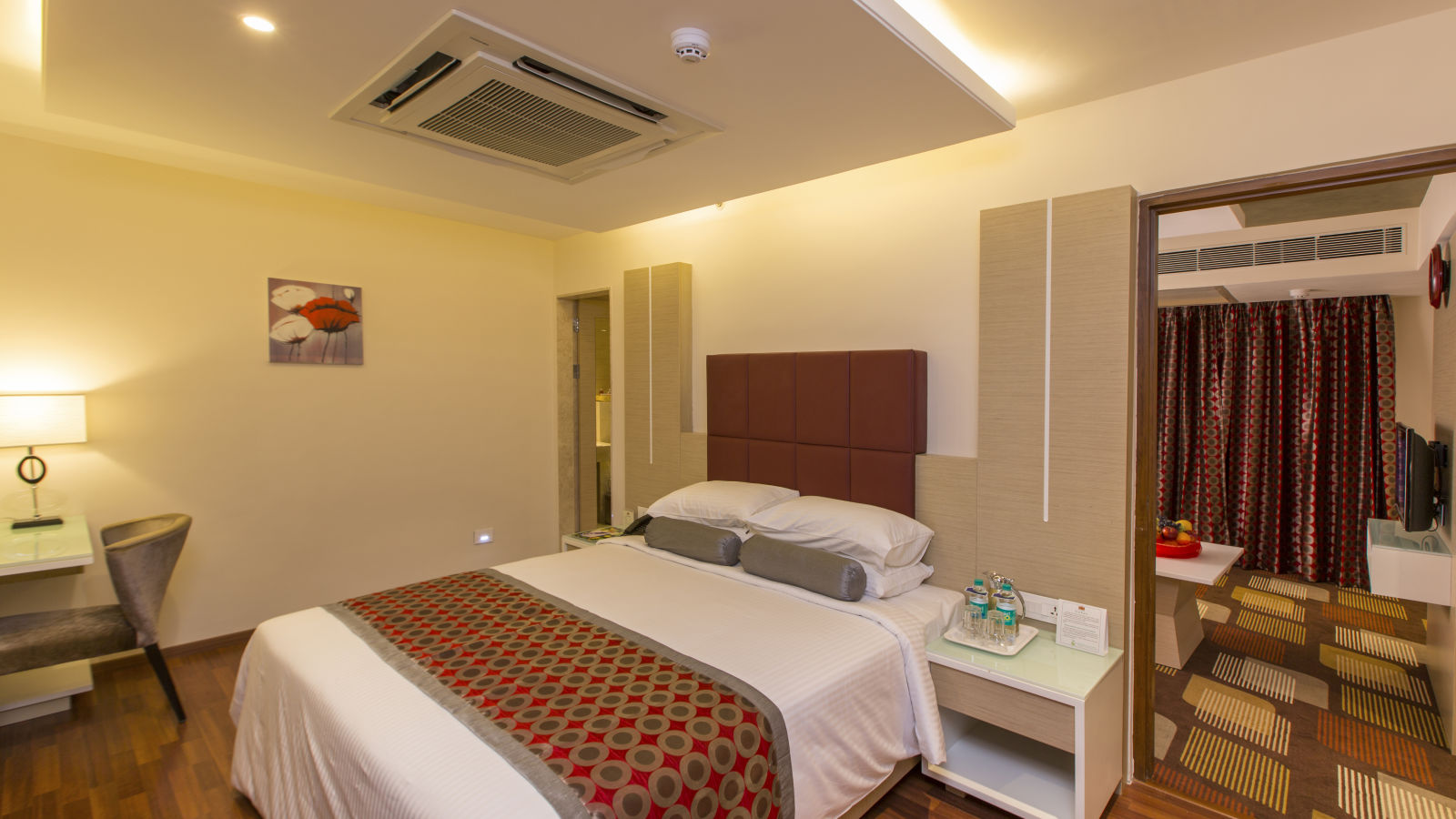 Hotel Pai Viceroy Tirupathi Suite 8 praeeb