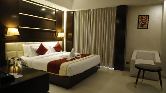 Udman By Ferns N Petals Chattarpur - junior suite room with alluring amenities