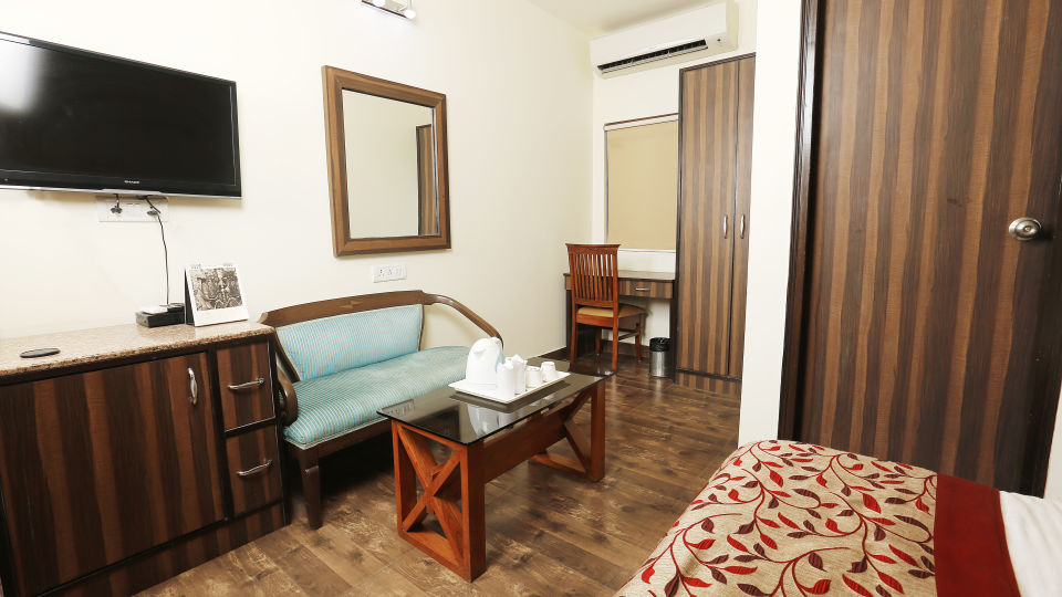 Hotel Pals Inn, Patel Nagar, New Delhi New Delhi Executive Room Hotel Pals Inn Patel Nagar New Delhi