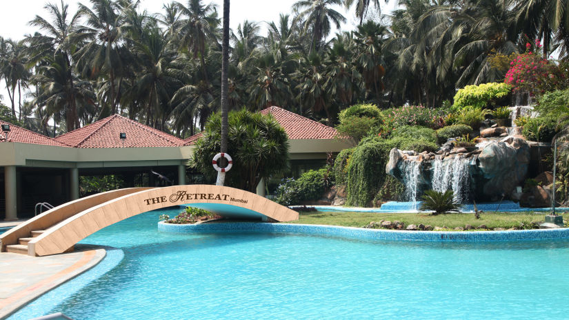 view of the pool at The Retreat Hotel and Convention Centre