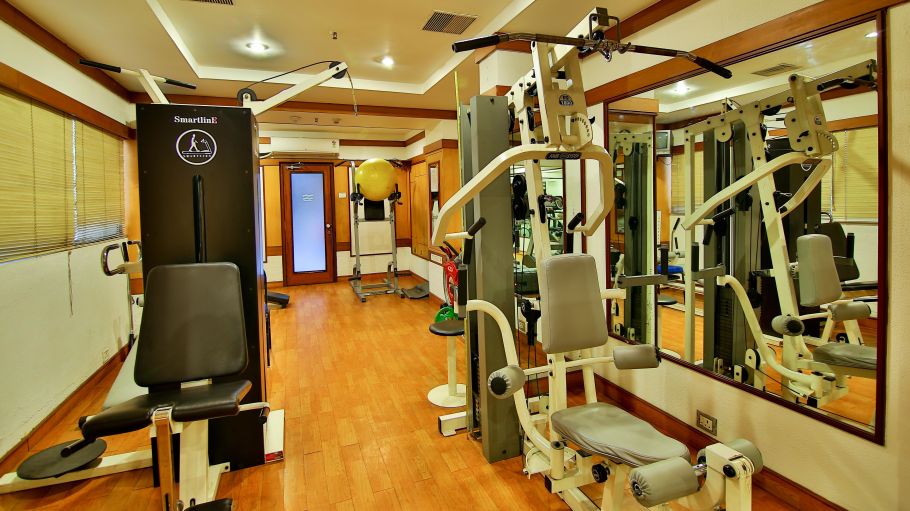 Gym at Gokulam Park Hotel Convention Centre Cochin