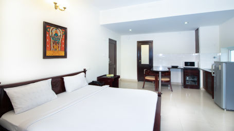 Sanctum Suites Indiranagar Bangalore Bangalore King Studio1