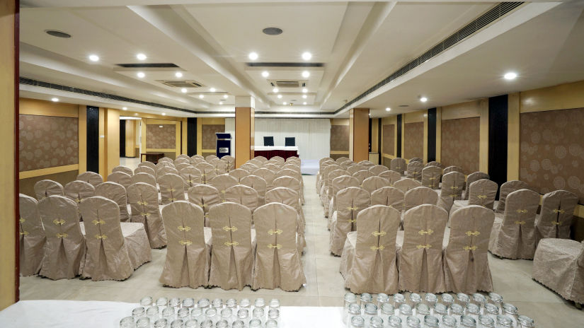 Banquet Halls at Hotel Geetha Regency in Guntur 8