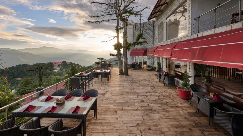 Outdoor dining area of building - An outdoor dining area - Renest Dunsvirk Court Mussoorie