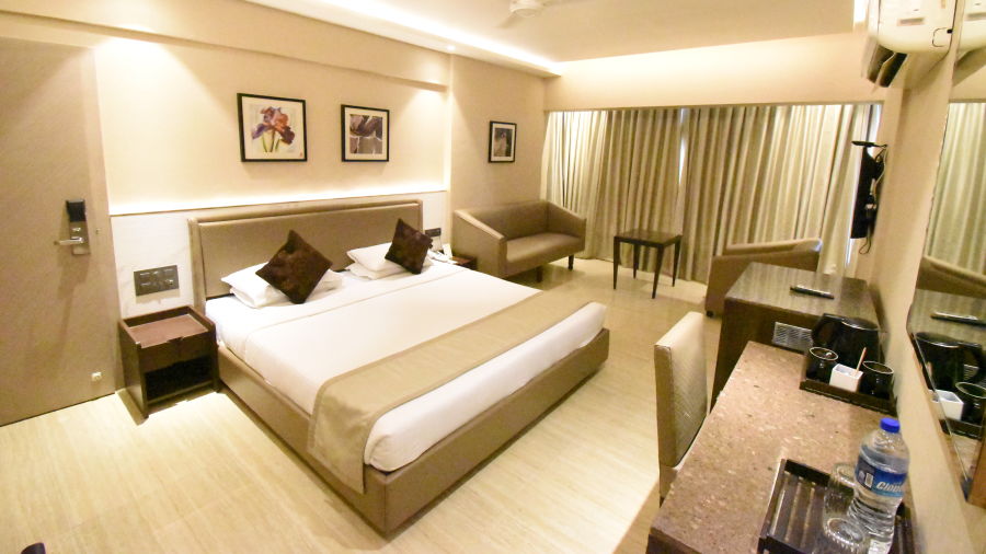 a double bed in one of our rooms near Mumbai Airport