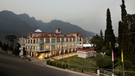 The Vaishnodevi Sarovar Portico, Katra lit up