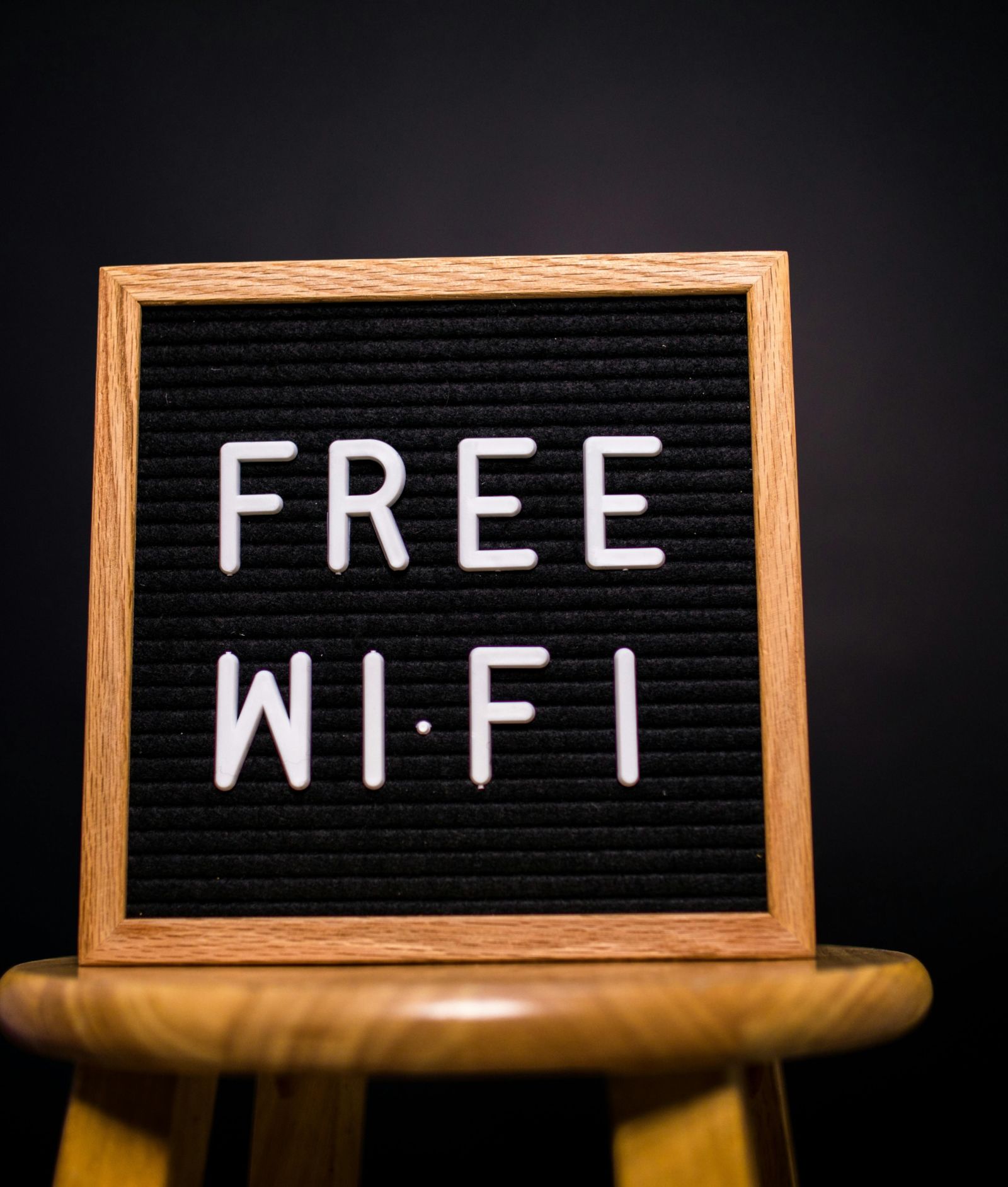 A board with Free Wi-Fi written on it