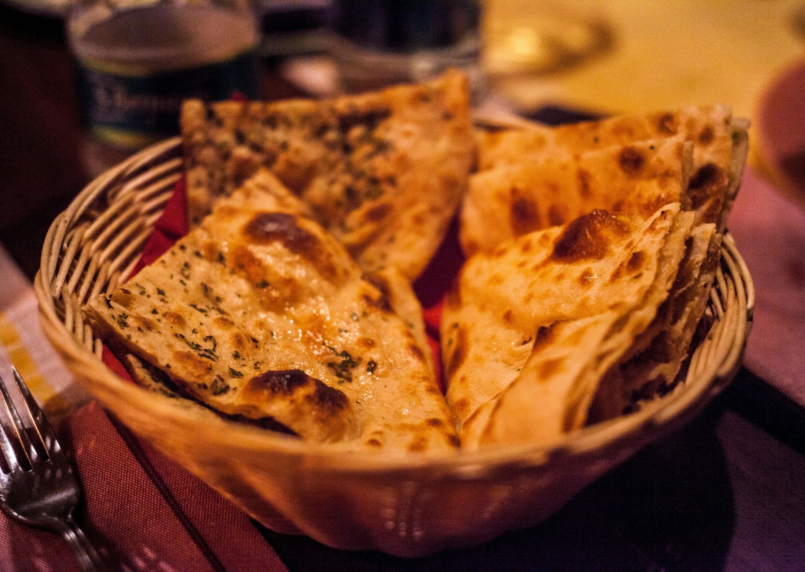 Image of naan in a basket