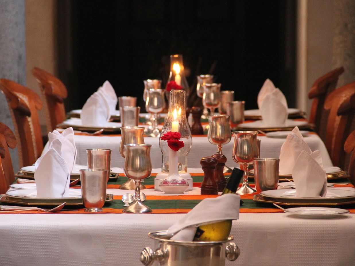 Dining arrangement at Kalyana Kottagai - Chidambara Vilas