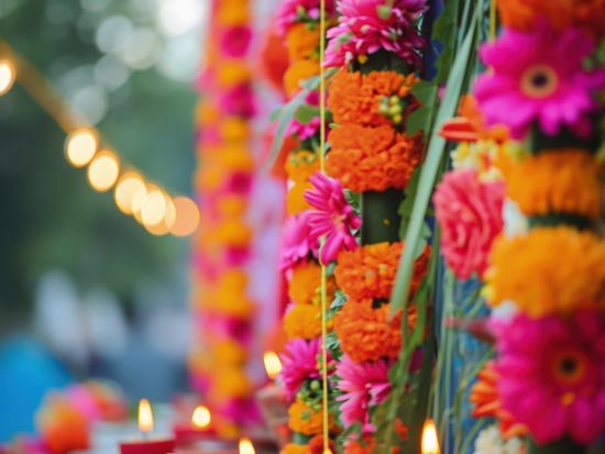 navratri-highly-detailed-floral-decoration