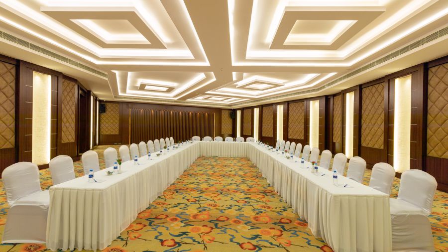 Jenneys jade 0068-Pano, Avinashi Road Hotels, Coimbatore Hotels, Banquet Halls in Coimbatore