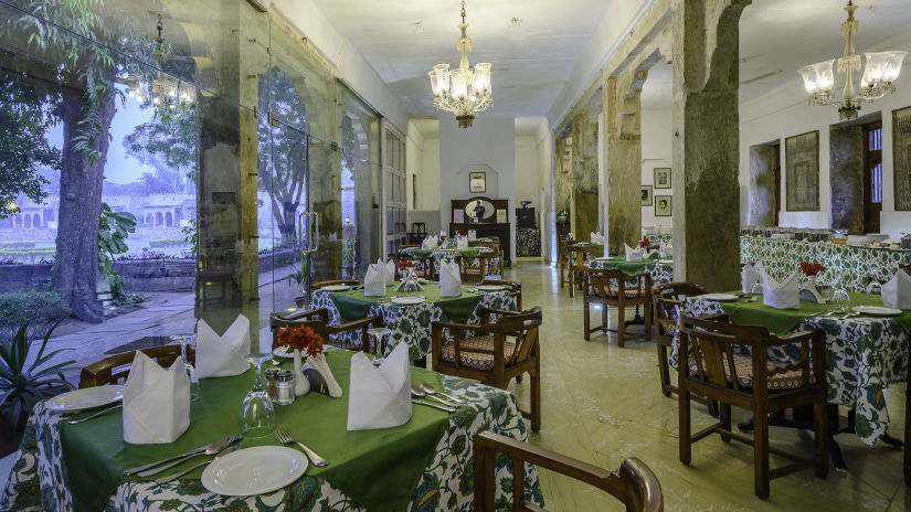 Deo Bagh - 17th Century, Gwalior - the indoor seating space of the resort's restaurant in Gwalior