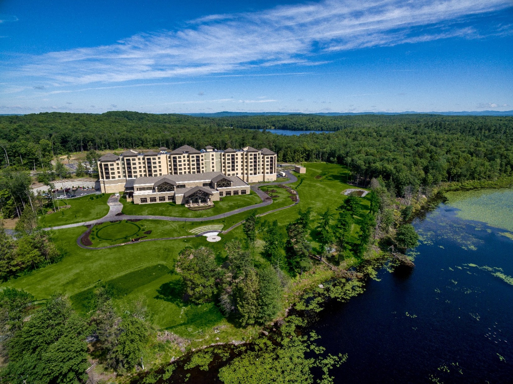 YO1 Resorts Catskills - Bird s eye view of our resort located amidst lush greenery