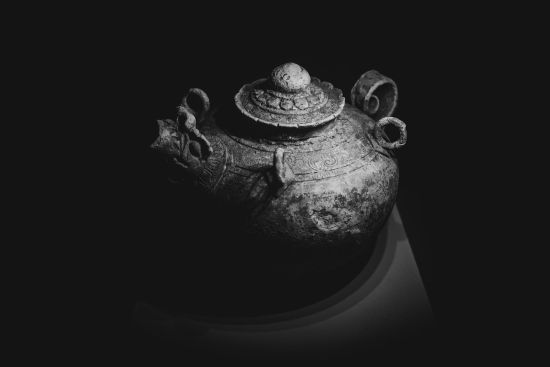 alt-text A beautifully crafted teapot