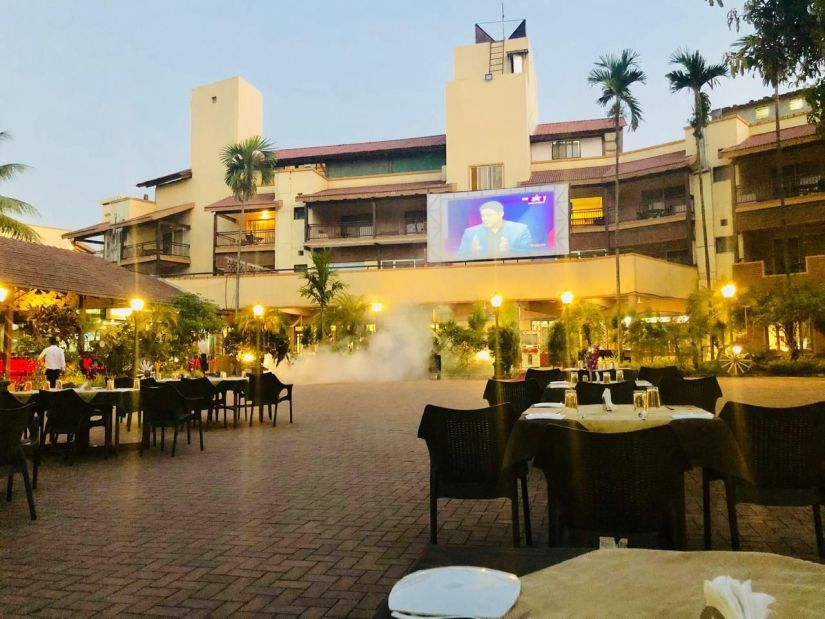 Damanganga Valley Resorts Pvt Ltd - the outdoor seating space at Courtyard Restro Bar 0